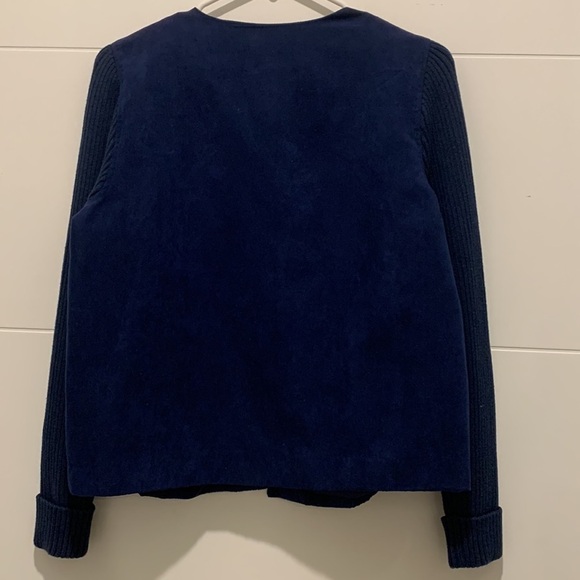 Blue suede jacket with magnetic buttons - Picture 6 of 7